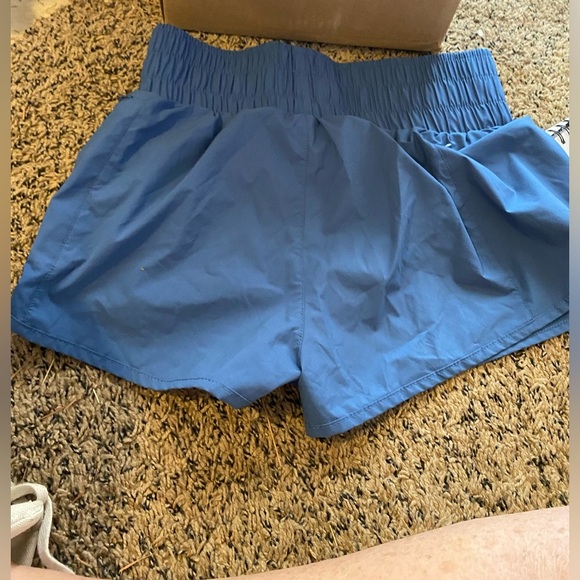 Life lives in movement Track that High Rise short 3” free people insp  #7030%off - Picture 2 of 6